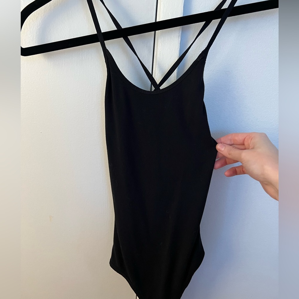 ARITZIA Wilfred ribbed black cami bodysuit with open tie back